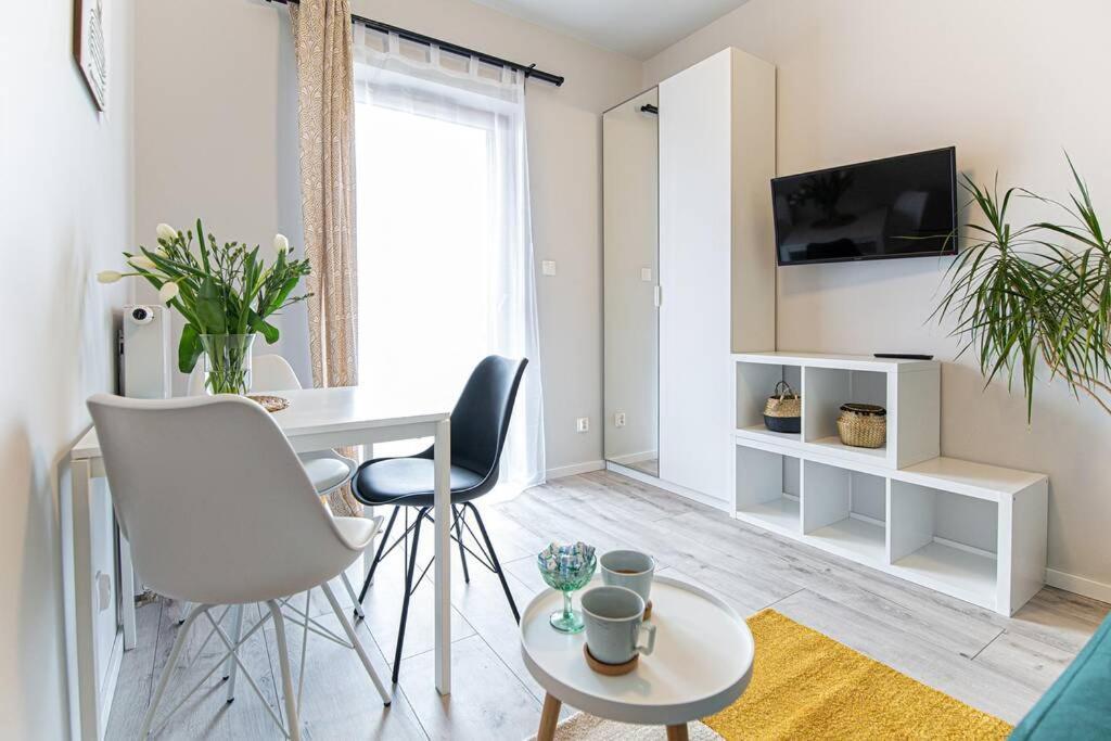 Apartament With Garden Bezplatny Parking !!! Krakow Exterior photo